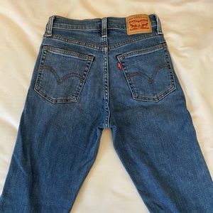 Levi’s Distressed Wedgie Straight Jeans